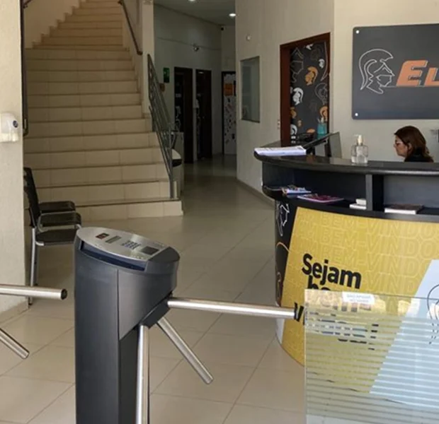 Recepção de uma das unidades do Elite